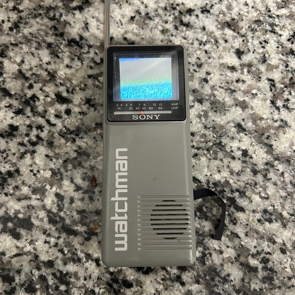 Sony Watchman FD-10A OS Gray Vintage Portable Black White TV 1987 Retro Tech